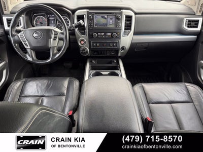 2017 Nissan Titan XD PRO-4X - 4WD / CLEAN CARFAX