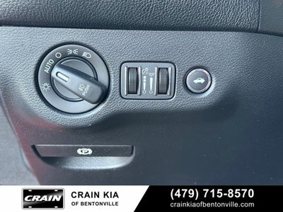 2017 Dodge Challenger R/T - CLEAN CARFAX / SUNROOF