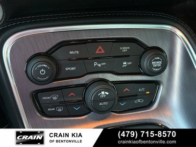 2017 Dodge Challenger R/T - CLEAN CARFAX / SUNROOF