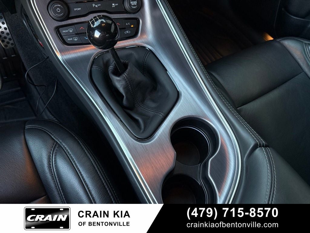 2017 Dodge Challenger R/T - CLEAN CARFAX / SUNROOF