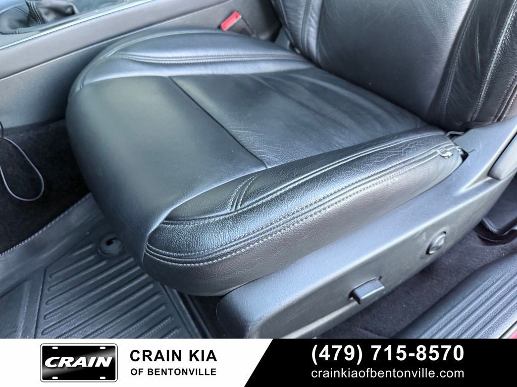 2017 Dodge Challenger R/T - CLEAN CARFAX / SUNROOF