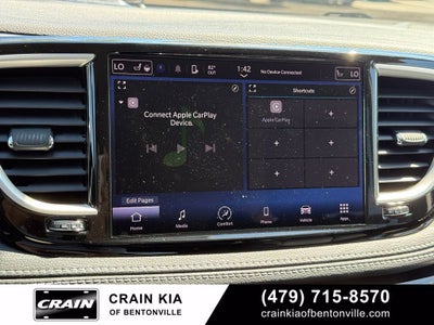 2022 Chrysler Pacifica Hybrid Touring L - CLEAN CARFAX / ONE OWNER