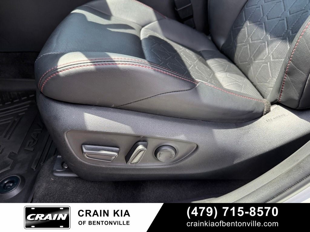 2023 Toyota RAV4 TRD Off Road - AWD / SUNROOF / CLEAN CARFAX