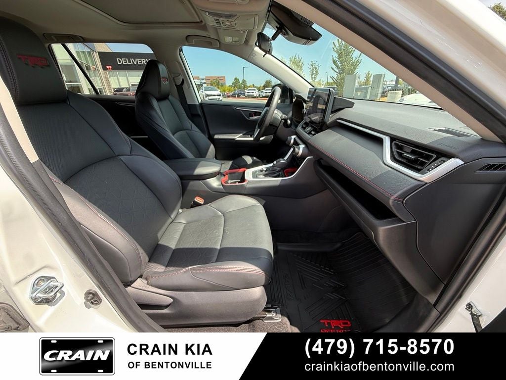 2023 Toyota RAV4 TRD Off Road - AWD / SUNROOF / CLEAN CARFAX