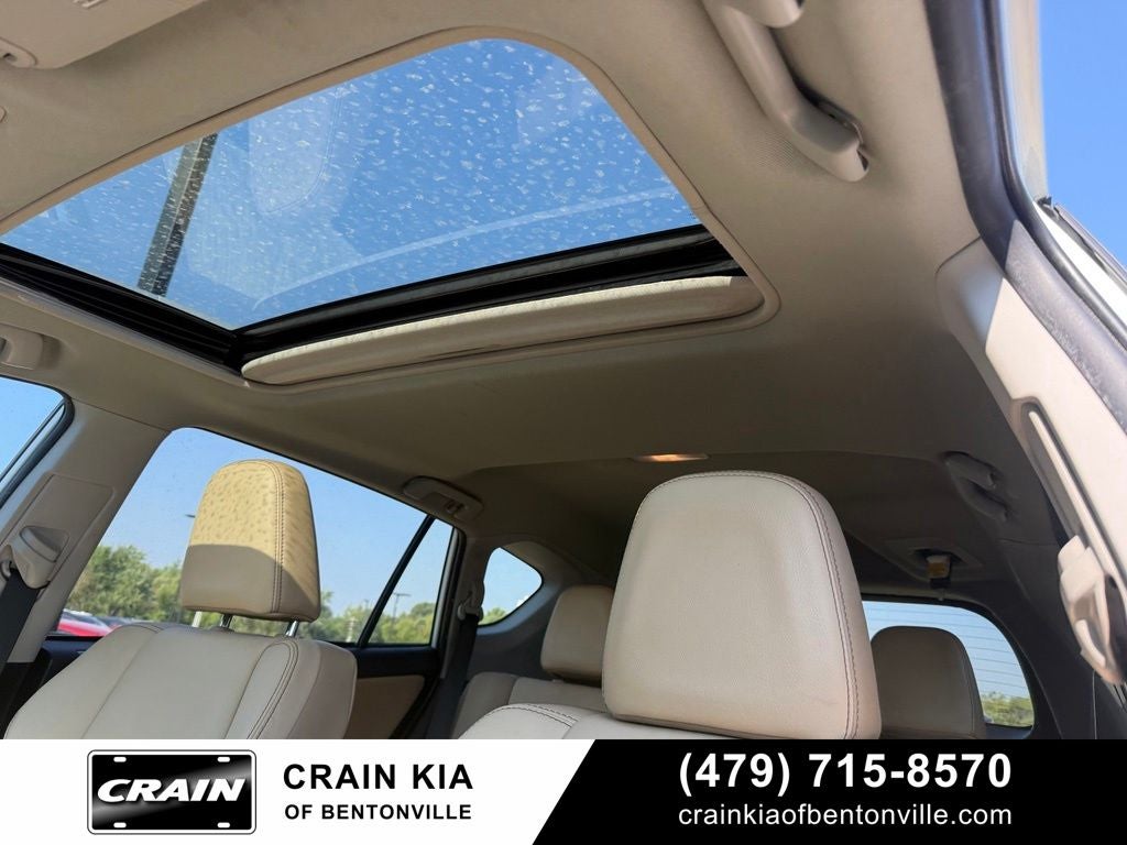 2014 Toyota RAV4 Limited - SUNROOF