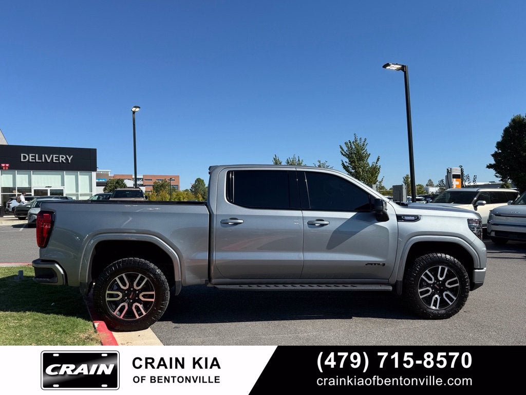 2024 GMC Sierra 1500 AT4 - 4WD / SUNROOF / CLEAN CARFAX