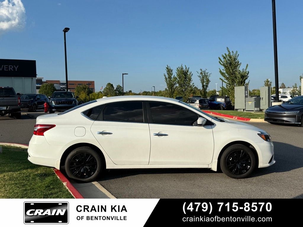 2017 Nissan Sentra SV - CARFAX ONE OWNER