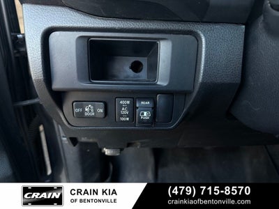 2017 Toyota Tacoma TRD Sport V6 - 4WD / CLEAN CARFAX / LIFTED!