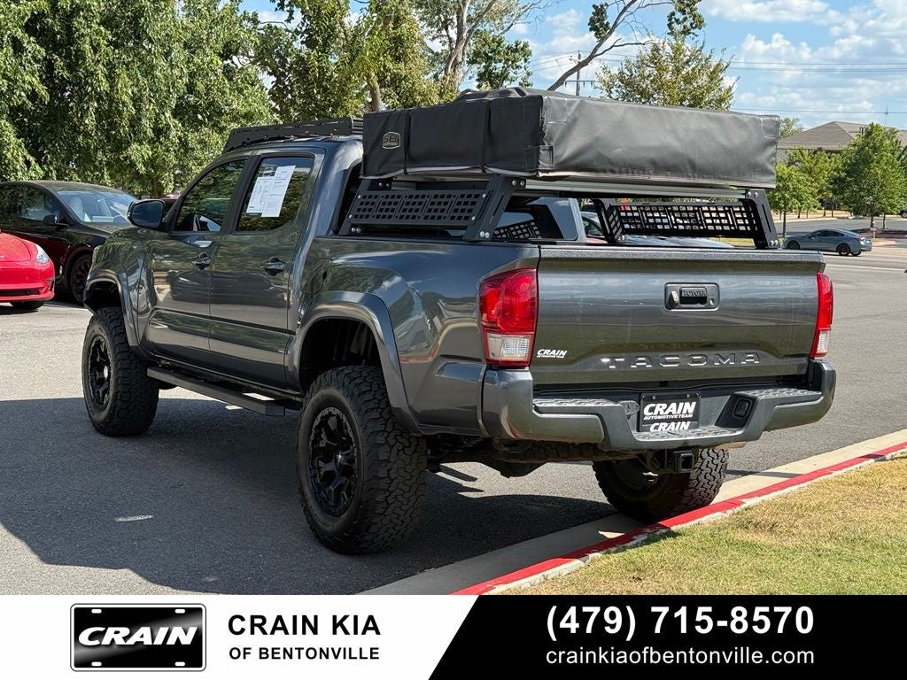 2017 Toyota Tacoma TRD Sport V6 - 4WD / CLEAN CARFAX / LIFTED!