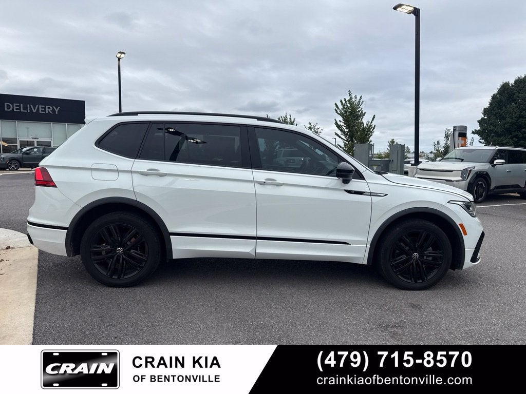 2022 Volkswagen Tiguan 2.0T SE R-Line Black