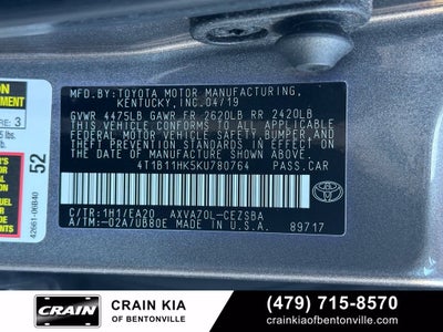 2019 Toyota Camry SE - SUNROOF / CLEAN CARFAX
