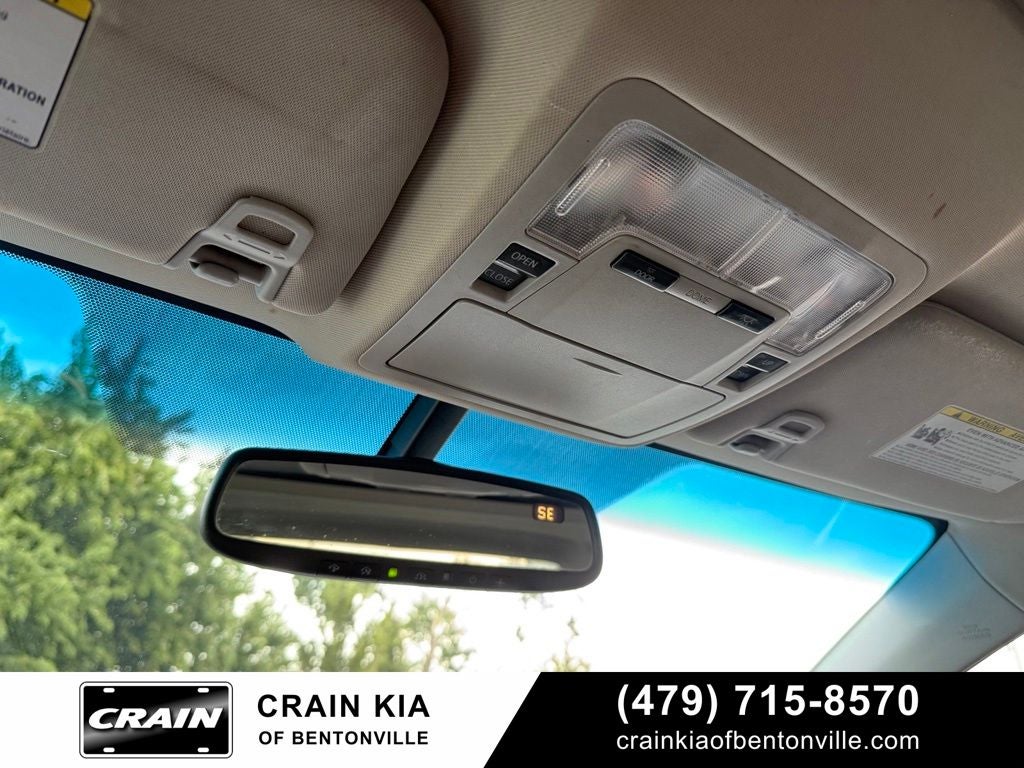 2013 Toyota Avalon XLE Touring - SUNROOF