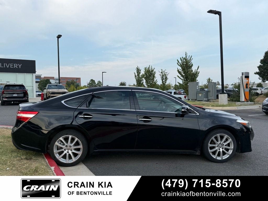 2013 Toyota Avalon XLE Touring - SUNROOF
