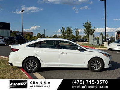 2019 Hyundai Sonata SE - CARFAX ONE OWNER