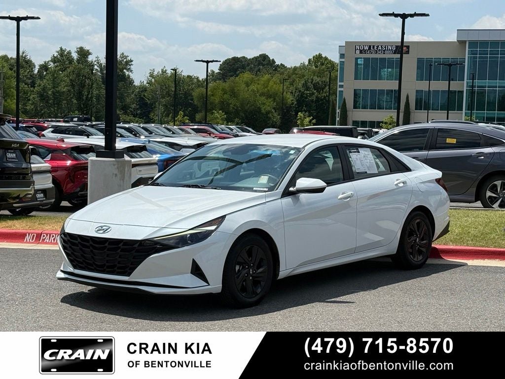 2023 Hyundai Elantra SEL - CLEAN CARFAX
