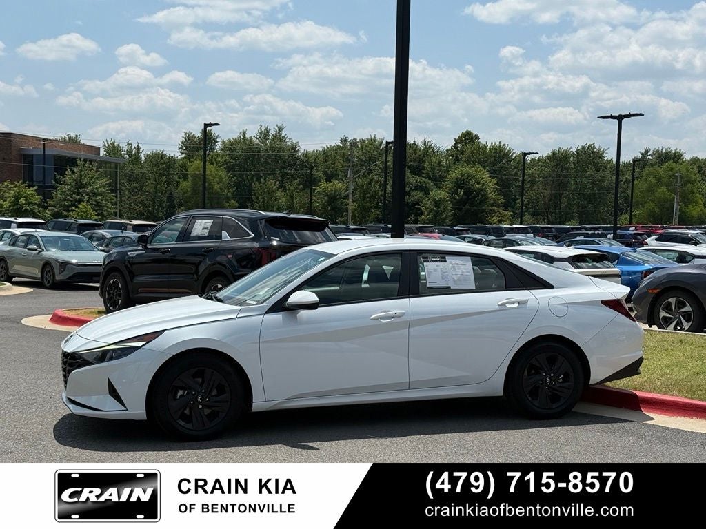 2023 Hyundai Elantra SEL - CLEAN CARFAX