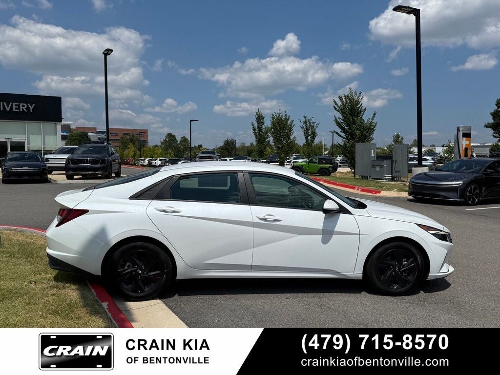 2023 Hyundai Elantra SEL - CLEAN CARFAX
