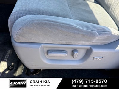 2018 Toyota Sequoia SR5 5.7L V8 - 4WD / SUNROOF