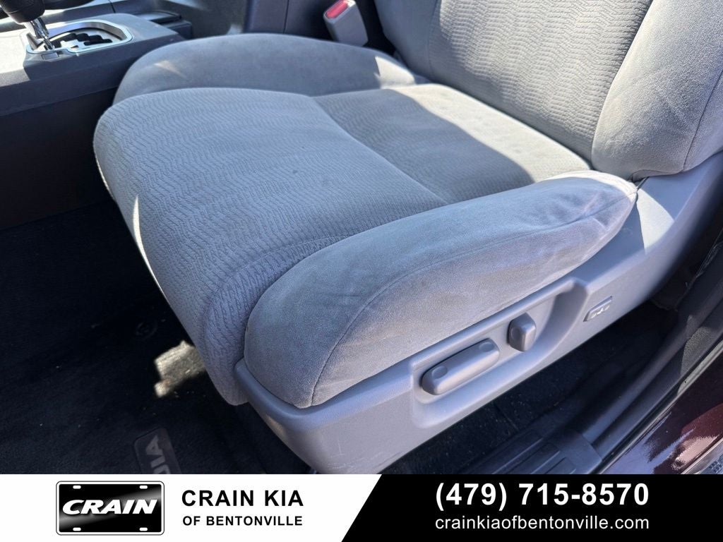 2018 Toyota Sequoia SR5 5.7L V8 - 4WD / SUNROOF