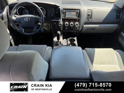 2018 Toyota Sequoia SR5 5.7L V8 - 4WD / SUNROOF