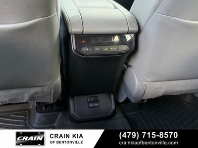 2022 Toyota Highlander XLE - CLEAN CARFAX / SUNROOF