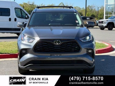 2021 Toyota Highlander XLE - SUNROOF