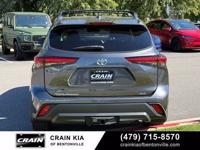 2021 Toyota Highlander XLE - SUNROOF
