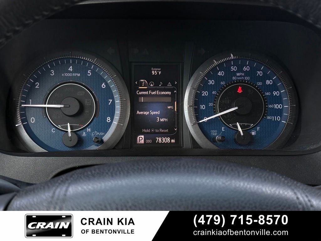 2017 Toyota Sienna XLE - SUNROOF / CLEAN CARFAX / LOW MILES!