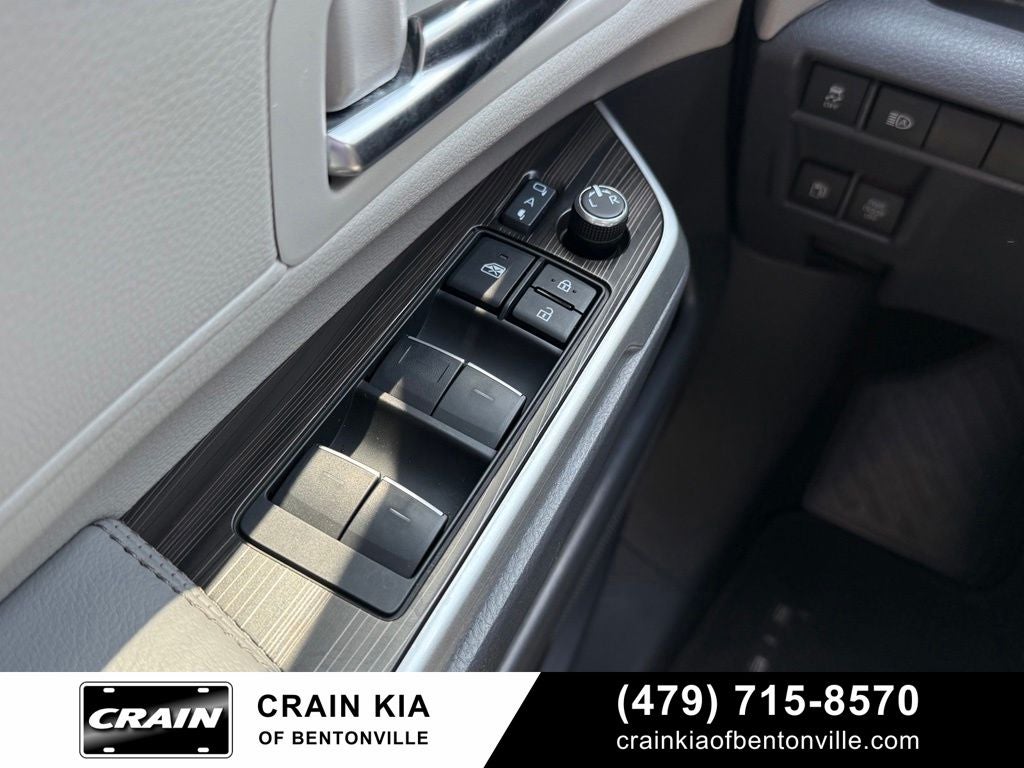 2023 Toyota Sienna Limited - SUNROOF / CLEAN CARFAX / ONE OWNER