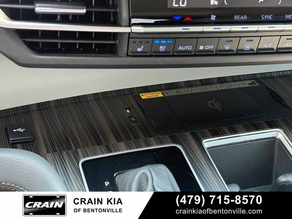2023 Toyota Sienna Limited - SUNROOF / CLEAN CARFAX / ONE OWNER