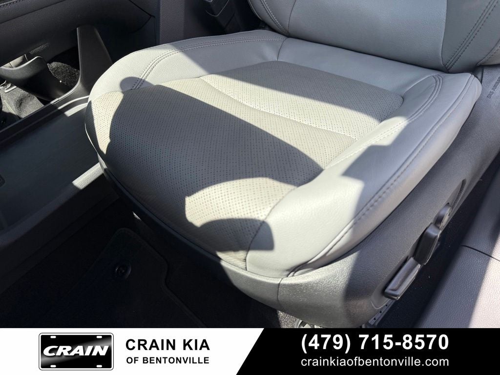 2023 Toyota Sienna Limited - SUNROOF / CLEAN CARFAX / ONE OWNER