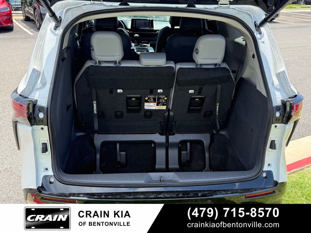 2023 Toyota Sienna Limited - SUNROOF / CLEAN CARFAX / ONE OWNER