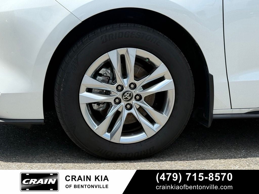 2023 Toyota Sienna Limited - SUNROOF / CLEAN CARFAX / ONE OWNER