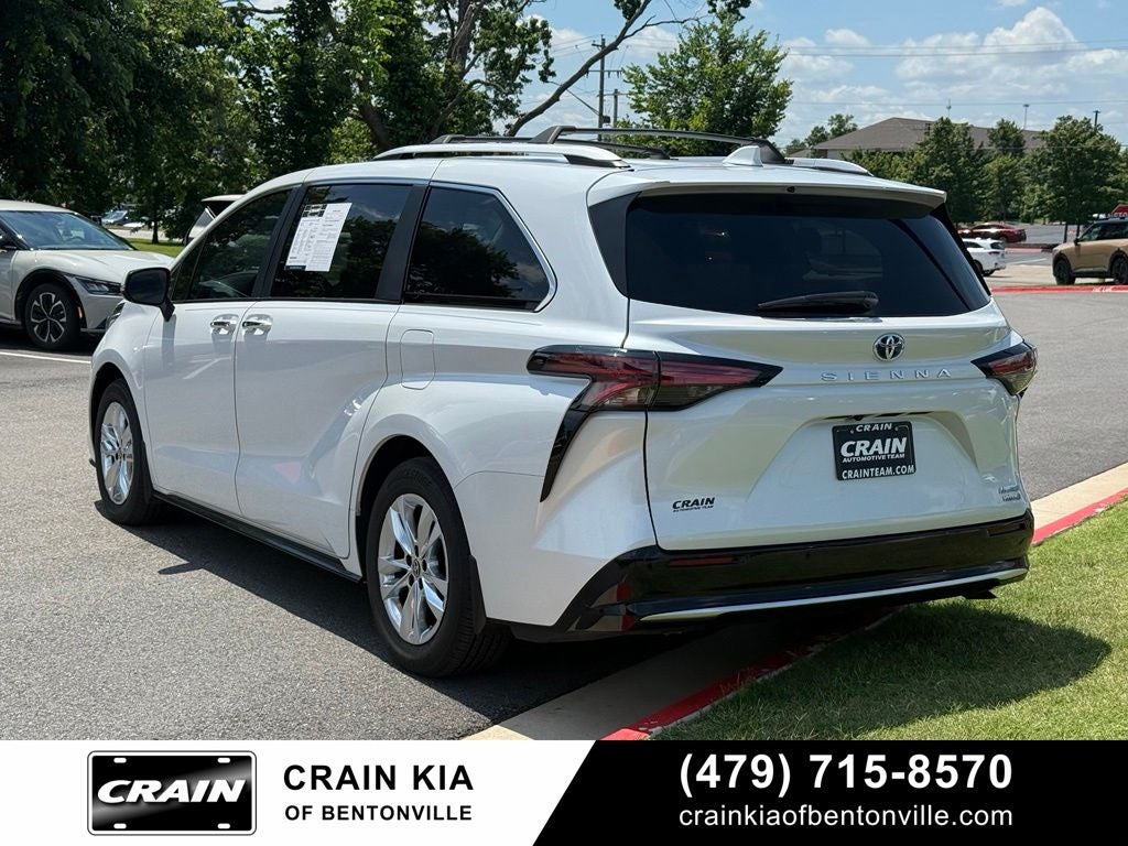 2023 Toyota Sienna Limited - SUNROOF / CLEAN CARFAX / ONE OWNER