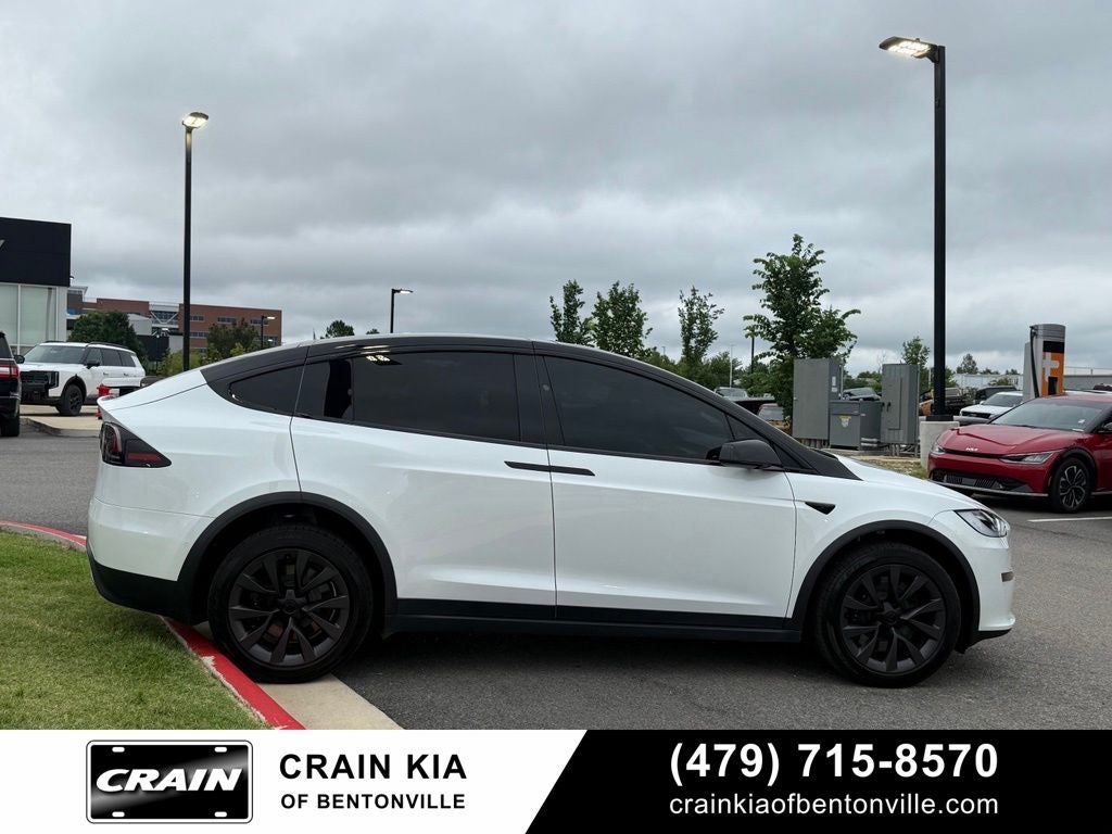 2022 Tesla Model X Base - AWD / CLEAN CARFAX / ONE OWNER