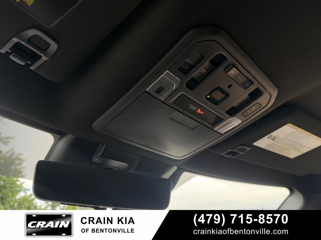2026 Toyota Sequoia Platinum - 4WD / PANORAMIC SUNROOF / ONE OWNER