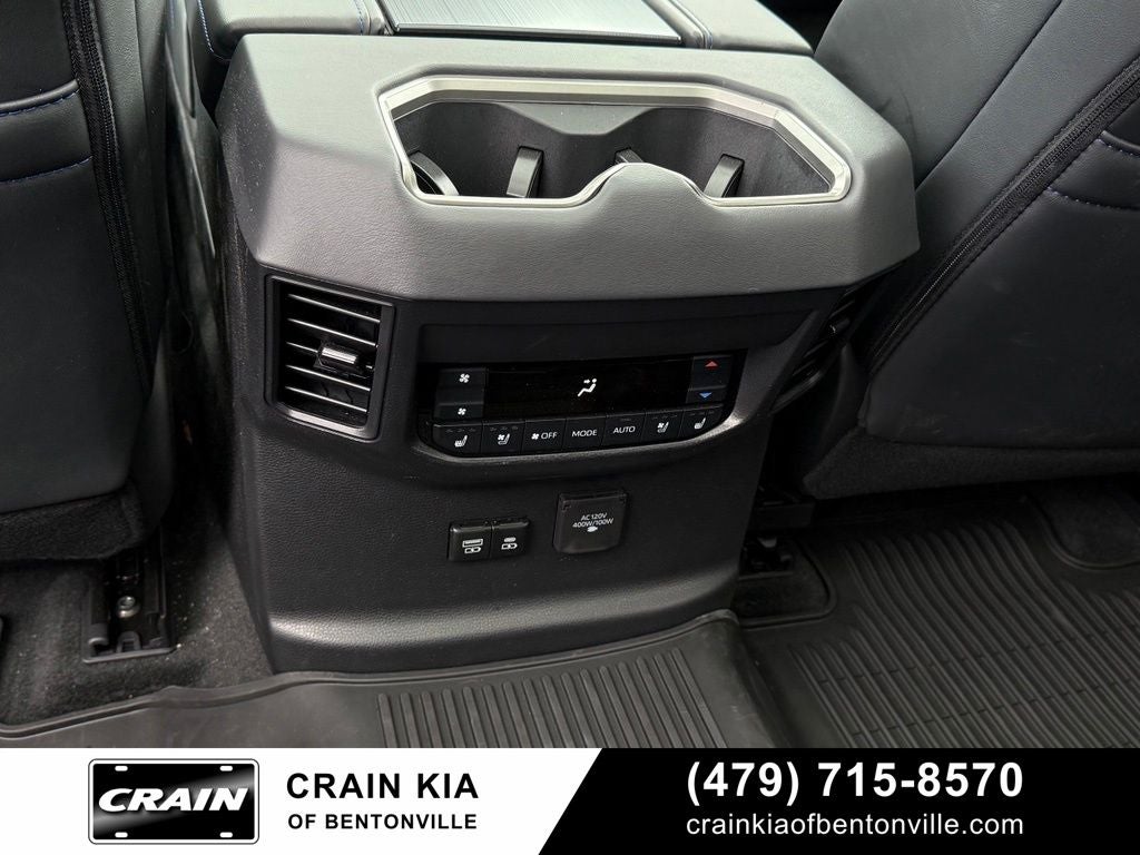 2026 Toyota Sequoia Platinum - 4WD / PANORAMIC SUNROOF / ONE OWNER