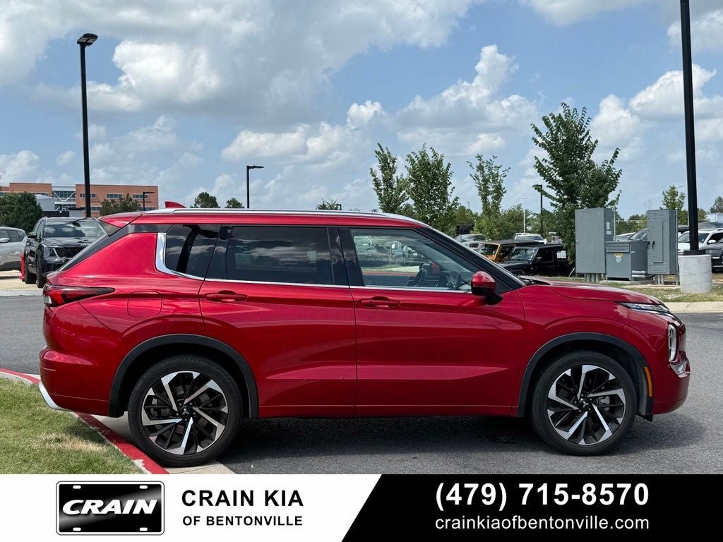 2023 Mitsubishi Outlander SEL - 4WD / CLEAN CARFAX