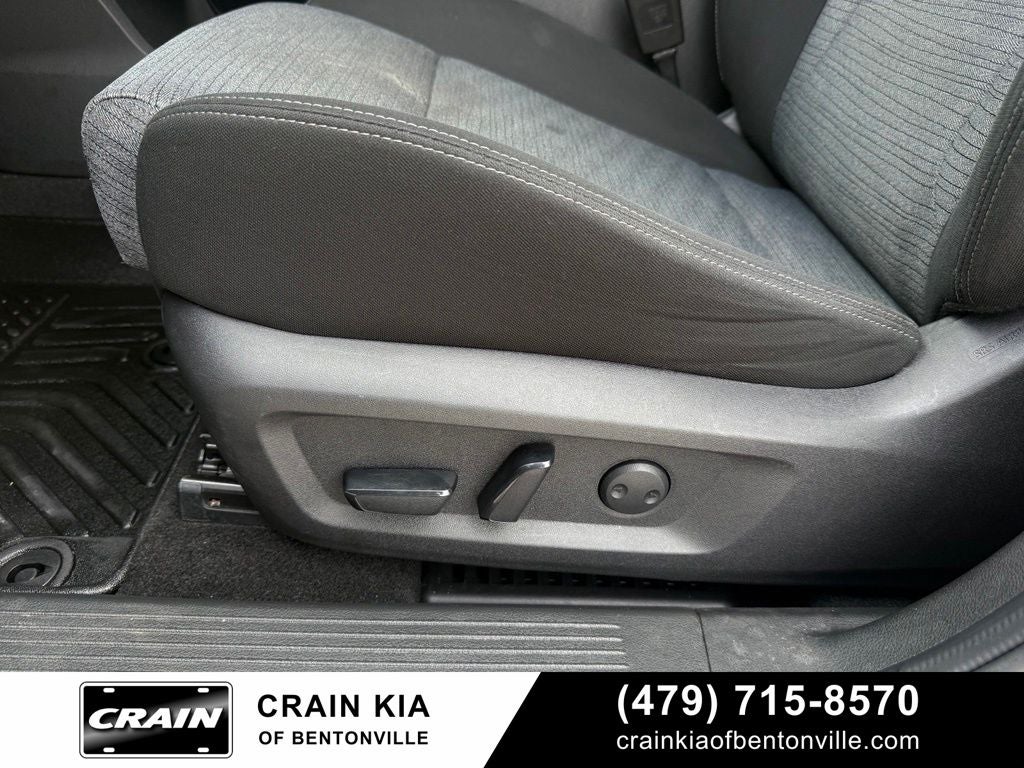 2023 Nissan Rogue SV - AWD / CLEAN CARFAX