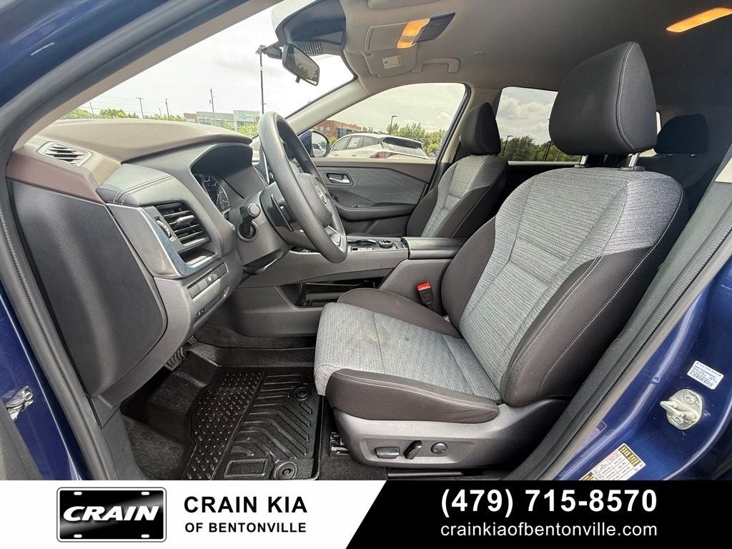 2023 Nissan Rogue SV - AWD / CLEAN CARFAX