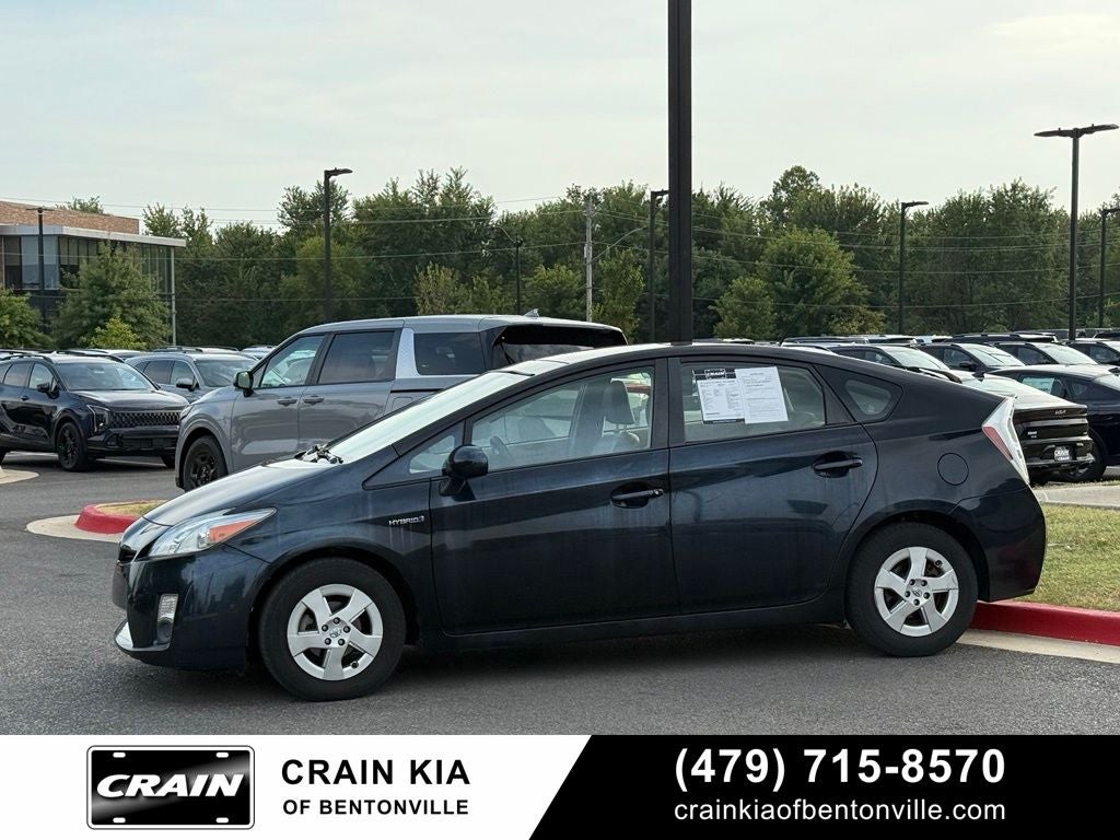 2011 Toyota Prius Four - SUNROOF / SOLAR PANEL ROOF