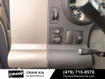 2010 Toyota FJ Cruiser Base - 4WD / CLEAN CARFAX