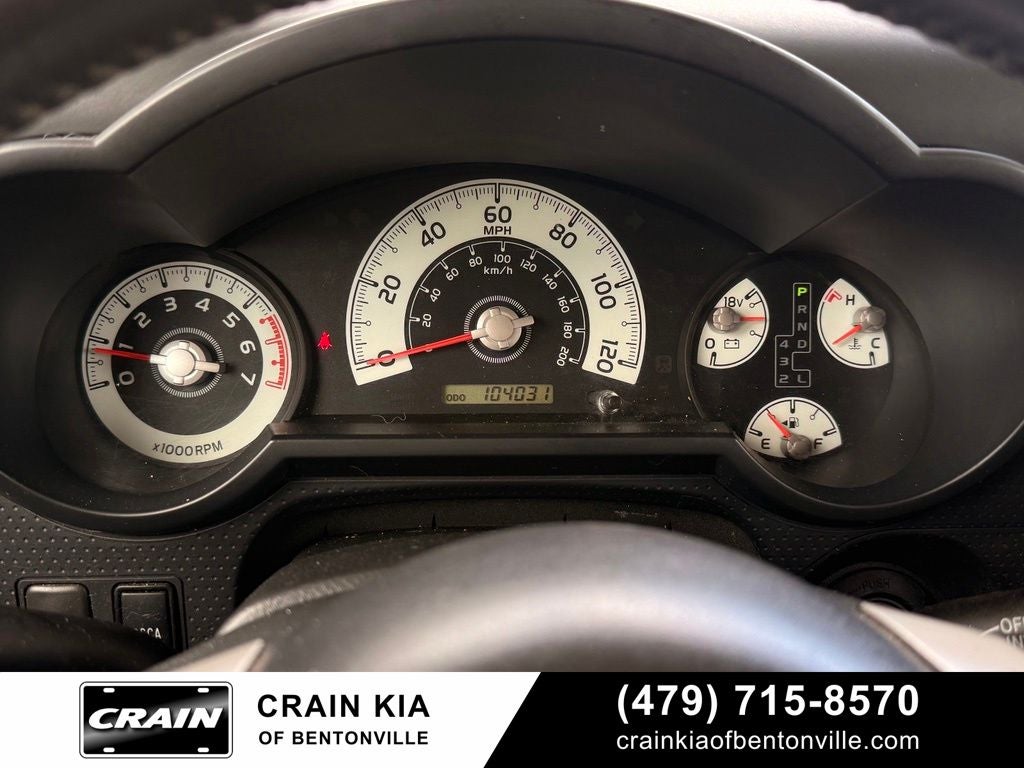 2010 Toyota FJ Cruiser Base - 4WD / CLEAN CARFAX
