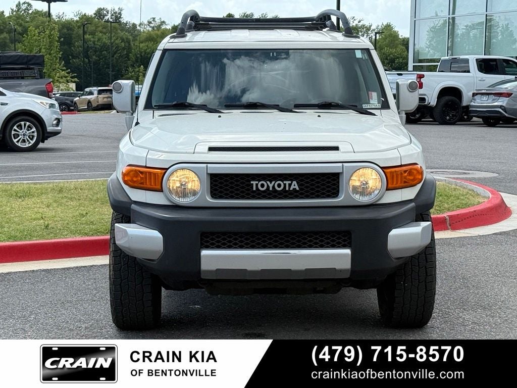 2010 Toyota FJ Cruiser Base - 4WD / CLEAN CARFAX