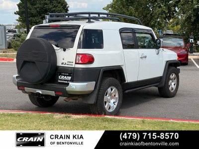 2010 Toyota FJ Cruiser Base - 4WD / CLEAN CARFAX