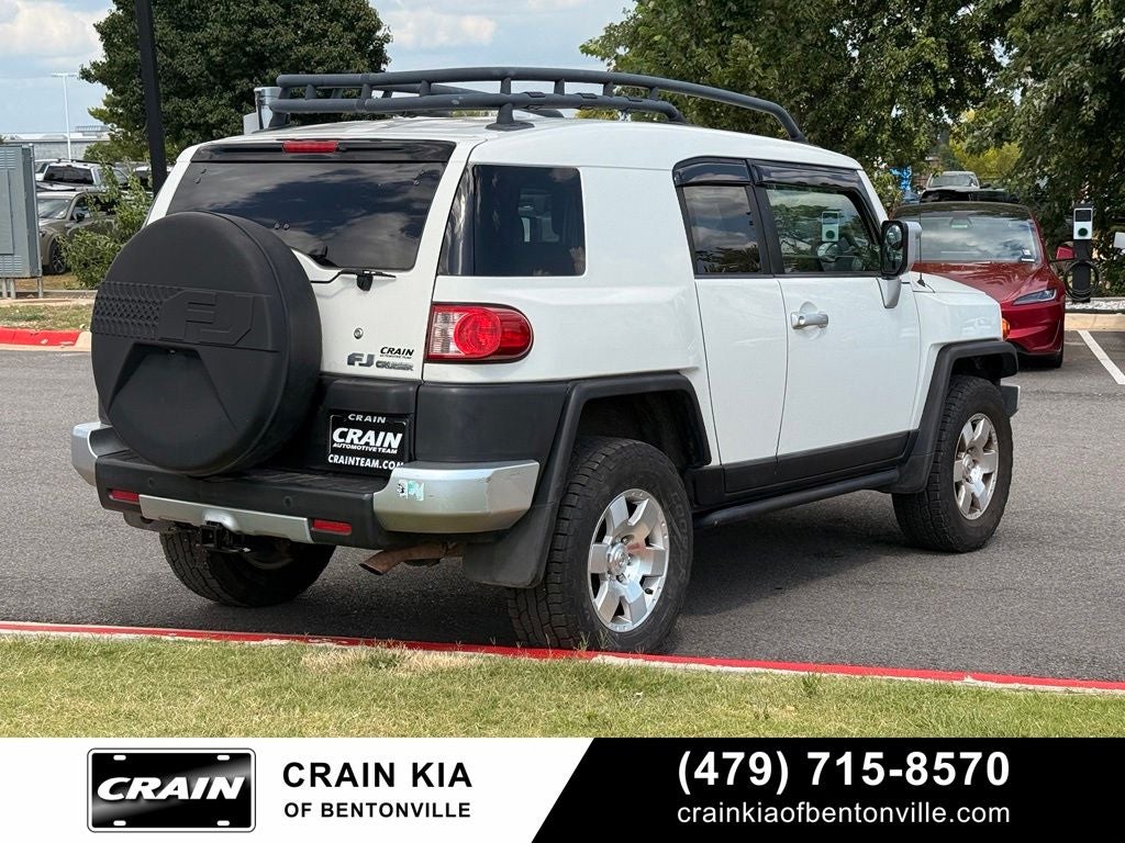 2010 Toyota FJ Cruiser Base - 4WD / CLEAN CARFAX