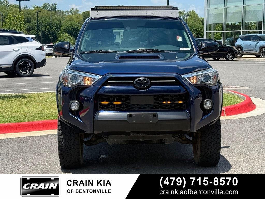 2020 Toyota 4Runner Venture - 4WD / LIFTED! / CLEAN CARFAX / ONE OWNER