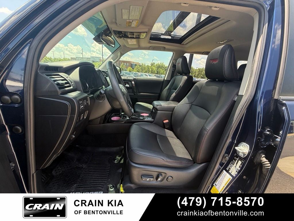 2020 Toyota 4Runner Venture - 4WD / LIFTED! / CLEAN CARFAX / ONE OWNER