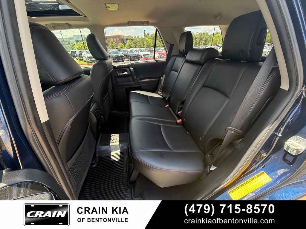 2020 Toyota 4Runner Venture - 4WD / LIFTED! / CLEAN CARFAX / ONE OWNER