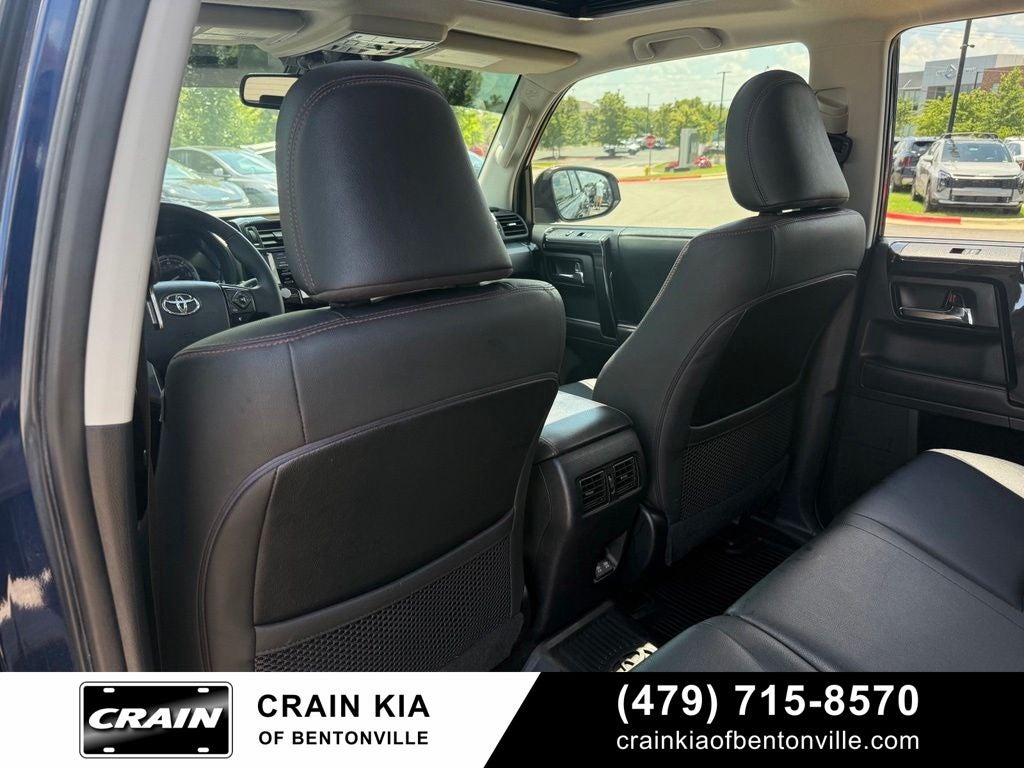 2020 Toyota 4Runner Venture - 4WD / LIFTED! / CLEAN CARFAX / ONE OWNER